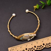 Classic Style Round Copper Plating Inlay Freshwater Pearl 18k Gold Plated Bangle main image 4