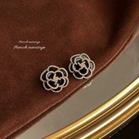 1 Pair Elegant Vintage Style Geometric Enamel Stoving Varnish Plating Metal Artificial Gemstones Artificial Pearls Earrings sku image 55
