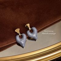 1 Pair Elegant Vintage Style Geometric Enamel Stoving Varnish Plating Metal Artificial Gemstones Artificial Pearls Earrings sku image 42