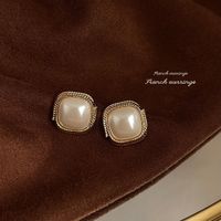 1 Pair Elegant Vintage Style Geometric Enamel Stoving Varnish Plating Metal Artificial Gemstones Artificial Pearls Earrings sku image 6
