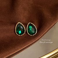 1 Pair Elegant Vintage Style Geometric Enamel Stoving Varnish Plating Metal Artificial Gemstones Artificial Pearls Earrings sku image 16