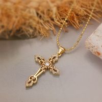 Simple Style Commute Cross Copper Plating Inlay Zircon 18k Gold Plated Pendant Necklace sku image 1