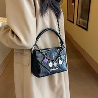 Women's Pu Leather Heart Shape Solid Color Elegant Vacation Streetwear Sewing Thread Square Zipper Handbag main image 1