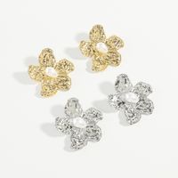 1 Pair Elegant Modern Style Simple Style Flower Artificial Pearl Alloy Ear Studs main image 4