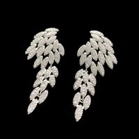 1 Pair Vintage Style Solid Color Feather Inlay Copper Zircon Drop Earrings main image 2