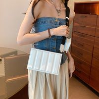 Women's Medium Pu Leather Solid Color Basic Square Zipper Shoulder Bag Crossbody Bag Square Bag main image 4