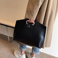 Women's Large All Seasons Pu Leather Solid Color Vintage Style Square Zipper Tote Bag main image 3
