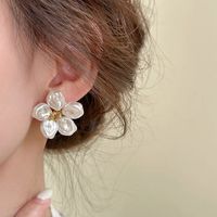 1 Pair Simple Style Flower Plating Alloy Ear Studs main image 4