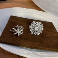 Snowflake Ring Good Luck Comes Rotatable Light Luxury Crystal High-grade Exaggerated Minority Fashion Personalized Index Finger Ring Female main image 1