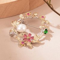 Elegant Glam Crown Feather Flower Copper Plating Inlay Artificial Pearls Zircon Women's Brooches 1 Piece main image 10