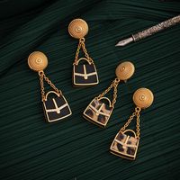 1 Pair Glam Retro Bag Plating Alloy 18k Gold Plated Drop Earrings main image 3