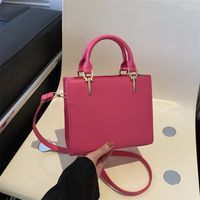 Women's Pu Leather Solid Color Vintage Style Classic Style Square Zipper Shoulder Bag main image 3