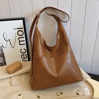 Women's Pu Leather Solid Color Classic Style Bucket Zipper Shoulder Bag main image 3