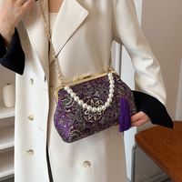 Women's Cloth Flower Elegant Beading Sewing Thread Chain Shell Buckle Underarm Bag main image 5
