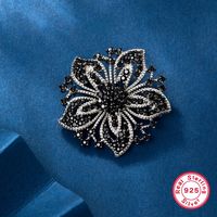 Elegant Glam Blume Sterling Silber Künstliche Edelsteine Künstlicher Diamant Unisex Broschen 1 Stück main image 3
