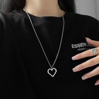 Simple Style Heart Shape Alloy Unisex Pendant Necklace main image 1