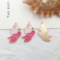1 Piece Simple Style Heart Shape Mermaid Fish Scales Alloy Enamel Pendant Jewelry Accessories sku image 10