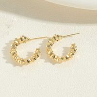 1 Paire Style Vintage Type C Couleur Unie Placage Incruster Le Cuivre Zircon Plaqué Or 14k Boucles D'oreilles main image 4