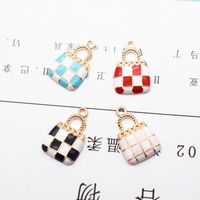 10 Pcs/package Simple Style Bag Lattice Alloy Enamel Jewelry Accessories main image 3
