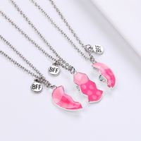 Wholesale Jewelry Casual Cute Heart Shape Butterfly Alloy Pendant Necklace main image 1