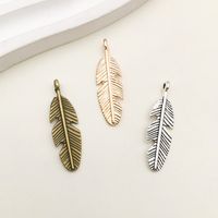 1 Piece Simple Style Feather Alloy Plating Pendant Jewelry Accessories main image 5