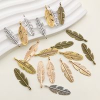 1 Piece Simple Style Feather Alloy Plating Pendant Jewelry Accessories main image 1