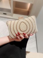Women's Polyester Solid Color Classic Style Pearls Pillow Shape Lock Clasp Evening Bag main image 4