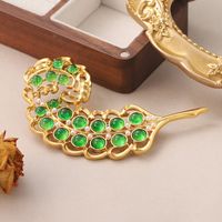 Vintage Style Feather Copper Plating Hollow Out Inlay Glass Stone Pearl Women's Brooches main image 6