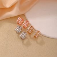1 Piece Casual Simple Style Leaves Copper Zircon K Gold Plated Rhodium Plated Huggie Earrings main image 1