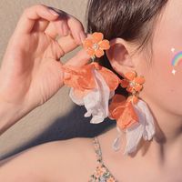 1 Pair Casual Handmade Flower Plating Alloy Cloth Artificial Pearls Drop Earrings main image 1