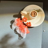 1 Paar Lässig Handgemacht Blume Überzug Legierung Tuch Künstliche Perlen Tropfenohrringe sku image 3