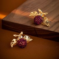 1 Pair Glam Classical Grape Plating Copper 18k Gold Plated Ear Studs main image 5