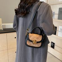 Women's Pu Solid Color Classic Style Sewing Thread Square Magnetic Buckle Shoulder Bag main image 5