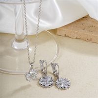 Style Simple Brillant Plante Papillon Le Cuivre Placage Incruster Zircon Plaqué Argent Des Boucles D'oreilles Collier Ensemble De Bijoux main image 8