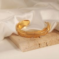 Elegant Simple Style Feather Titanium Steel Plating 18k Gold Plated Rings Bracelets main image 7
