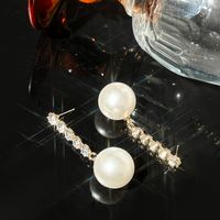 1 Pair Elegant Luxurious Geometric Inlay Alloy Artificial Rhinestones Artificial Pearls Drop Earrings main image 3