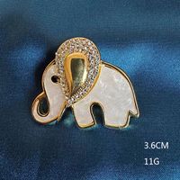 Cute Animal Flower Alloy Inlay Imitation Shell Women's Brooches main image 2