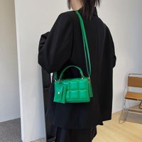 Women's Medium Pu Leather Solid Color Streetwear Square Magnetic Buckle Handbag main image 3