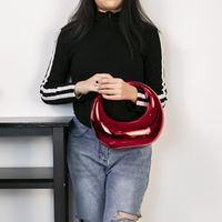 Mujeres Pequeña Arílico Color Sólido Estilo Vintage Ronda Cerrar Bolsas En Forma De Nube main image 3