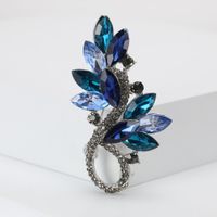 Artístico Flor Aleación Embutido Diamantes De Imitación Mujeres Broches sku image 7