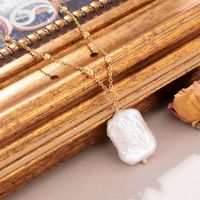 Barocke Perlen Kupfer Elegant Geometrisch Perle Halskette Mit Anhänger main image 6