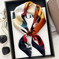Women's Elegant Flower Polyester Printing Silk Scarf main image 3