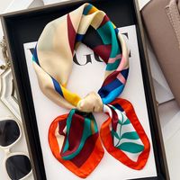 Women's Elegant Flower Polyester Printing Silk Scarf main image 1