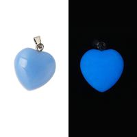 1 Piece Simple Style Heart Shape Fluorite Luminous Pendant Jewelry Accessories sku image 2