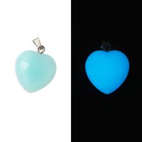 1 Piece Simple Style Heart Shape Fluorite Luminous Pendant Jewelry Accessories sku image 4