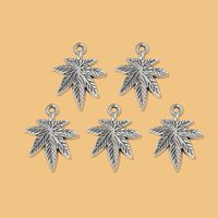 1 Piece Simple Style Maple Leaf Alloy Plating Pendant Jewelry Accessories main image 1