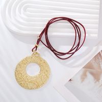 Elegant Simple Style Circle Alloy Leather Rope Plating Women's Pendant Necklace main image 4