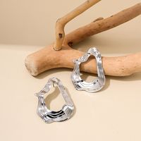 1 Pair Elegant Retro Exaggerated Irregular Pleated Hollow Out Alloy Ear Studs main image 5