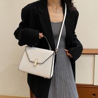 Women's Pu Leather Solid Color Classic Style Sewing Thread Square Flip Cover Shoulder Bag main image 2