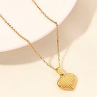 Elegant Simple Style Heart Shape Wings Stainless Steel Plating Hollow Out 18k Gold Plated Pendant Necklace main image 10